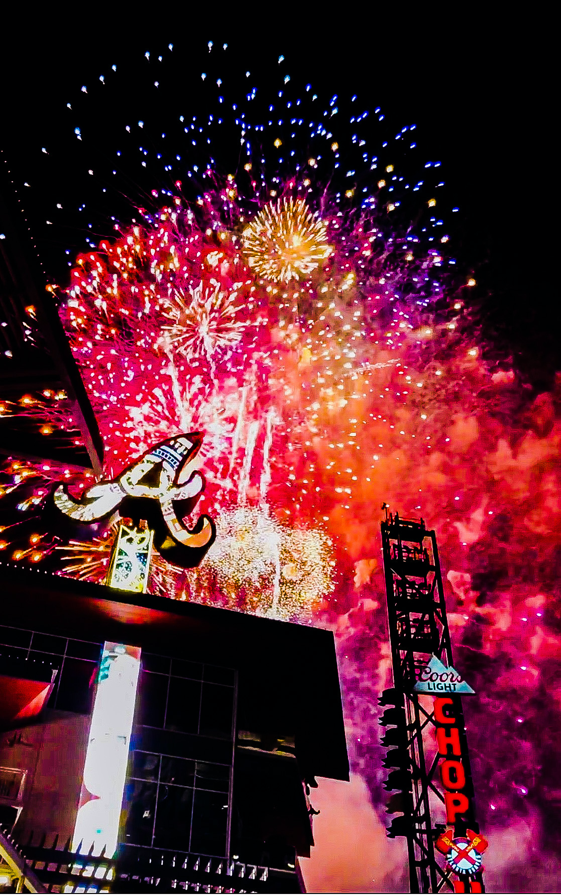 NYE_2019_Fireworks_Photo-0001.png