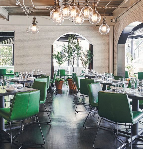 Tre Vele’s interiors are reminiscent of an Italian cafe. PHOTO BY ANDREW THOMAS LEE PHOTOGRAPHY